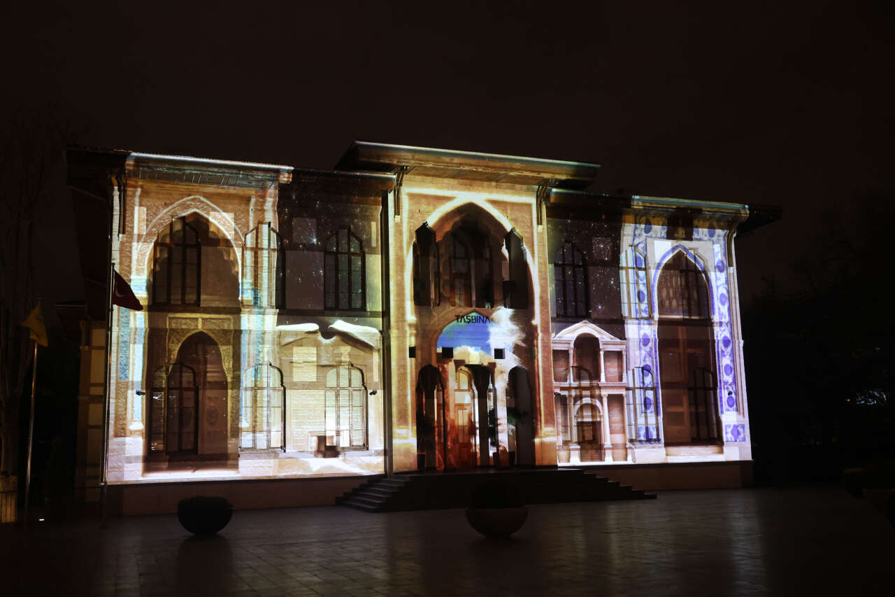 Konya’nın yeni dev ekranı Taş Bina oldu 6